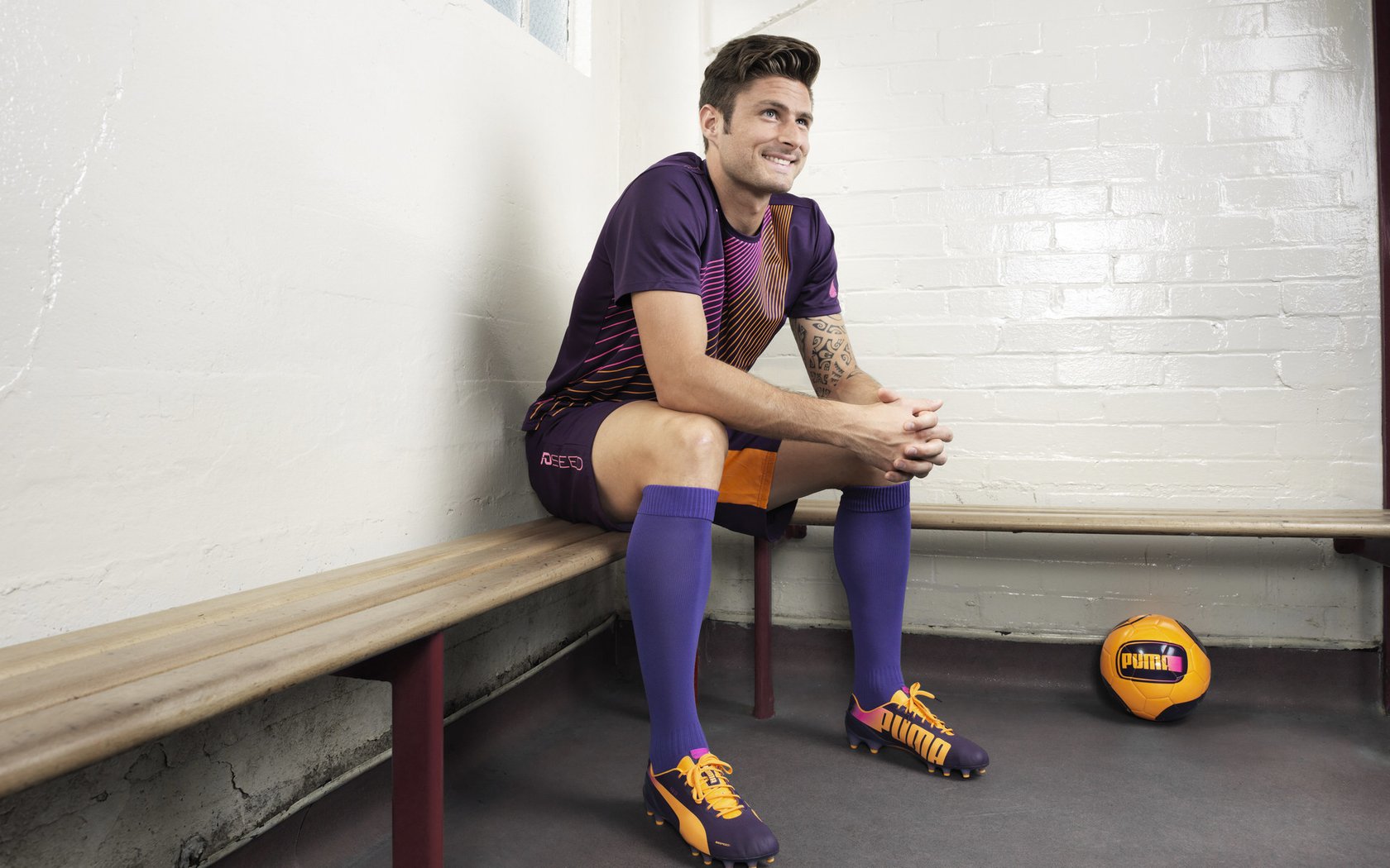 “亚戈·卡尔曼的脚下功夫和全能球技,成就阿根廷美洲狮队的辉煌”