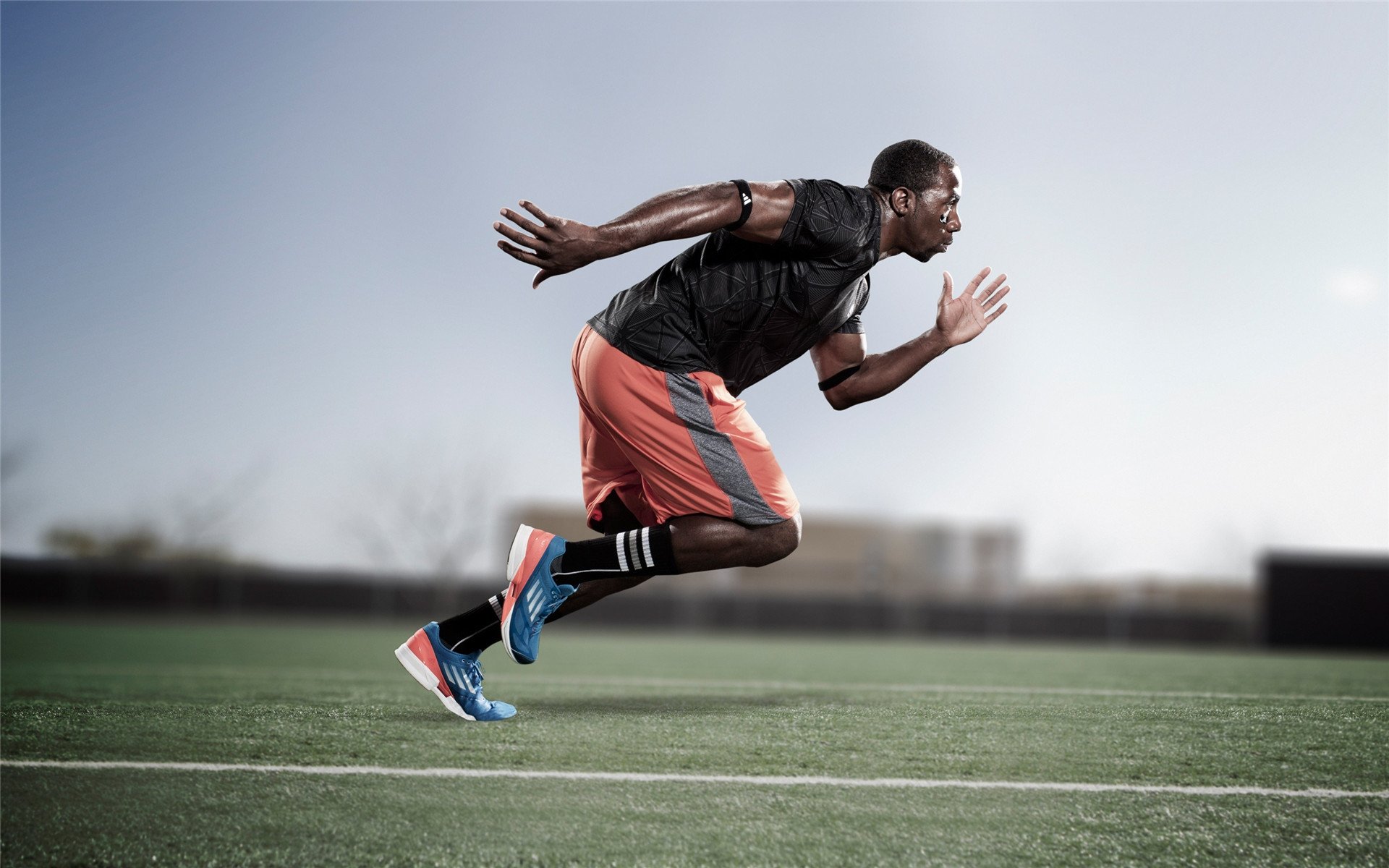 国家队制定专项训练方案提升关键技术和战术执行力,国家队训练标语口号